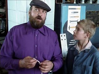 Кадр из фильма В. Давыдов и Голиаф + Покушение + Рыпкина любовь (1985)