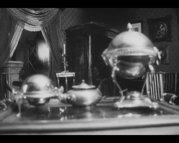 Кадр из фильма Простая смерть (1985)