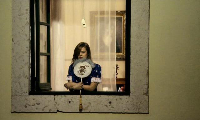 Кадр из фильма Причуды одной блондинки / Singularidades de uma Rapariga Loura (2009)
