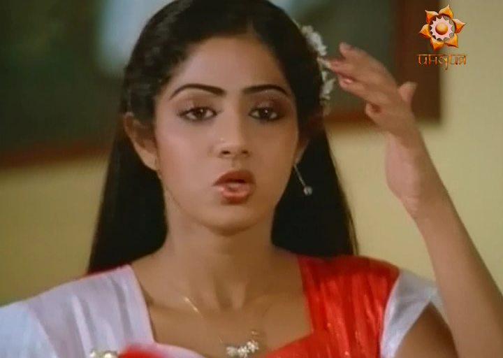 Кадр из фильма Непокорный / Thanikkattu Raja (1985)