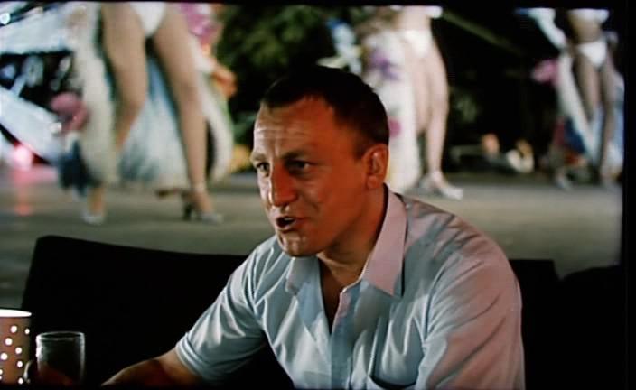 Кадр из фильма Одиночное плавание (1985)