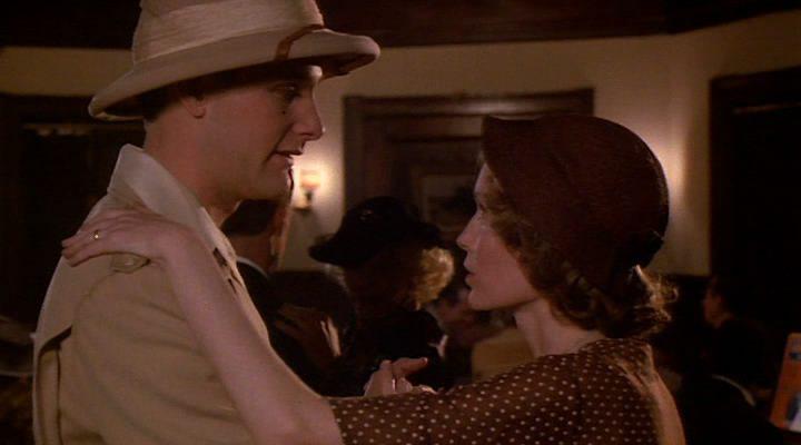 Кадр из фильма Пурпурная роза Каира / Purple Rose of Cairo (1985)
