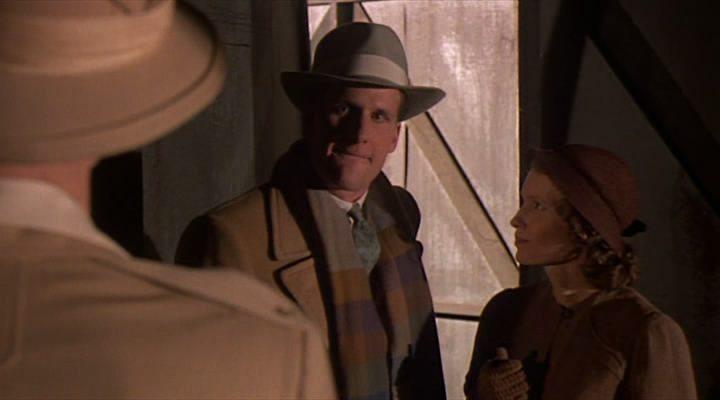 Кадр из фильма Пурпурная роза Каира / Purple Rose of Cairo (1985)