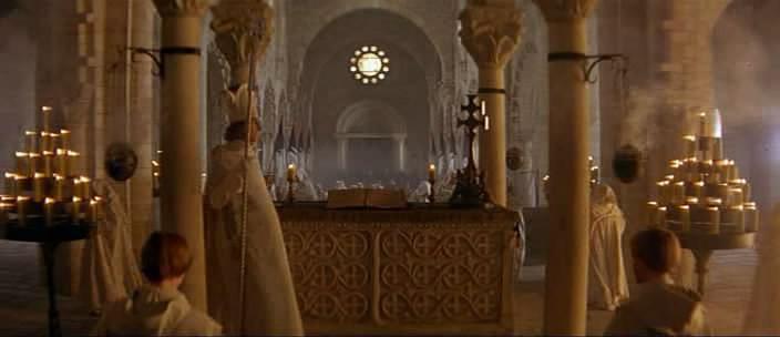 Кадр из фильма Леди-ястреб / Ladyhawke (1985)