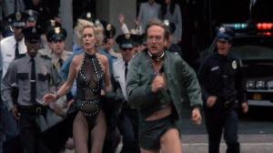 Кадры из фильма Надвигающееся насилие / Moving Violations (1985)
