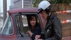 Кадры из фильма Надвигающееся насилие / Moving Violations (1985)