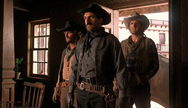 Кадр из фильма Ковбойская рапсодия / Rustlers' Rhapsody (1985)