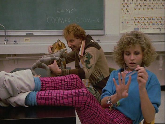Кадр из фильма Парень что надо / Just One of the Guys (1985)