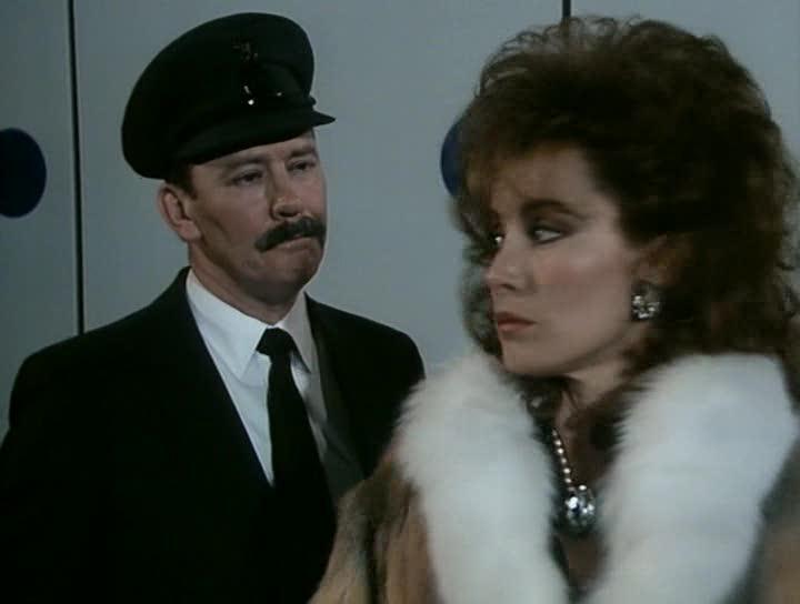 Кадр из фильма Обманы / Deceptions (1985)