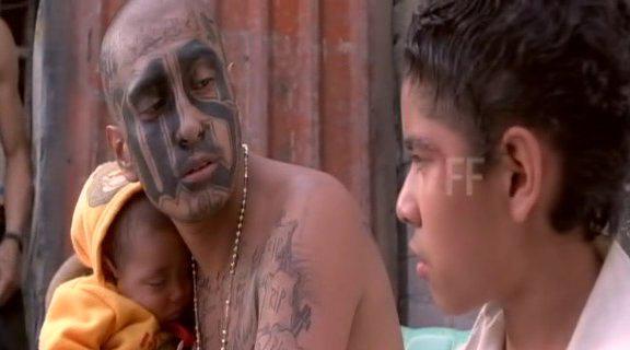 Кадр из фильма Без имени / Sin Nombre (2009)