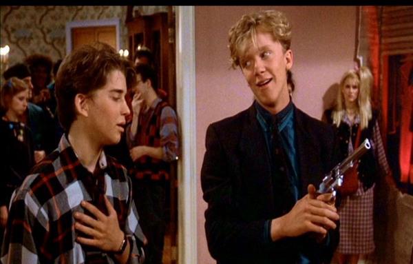 Кадр из фильма Ох уж эта наука! / Weird Science (1985)