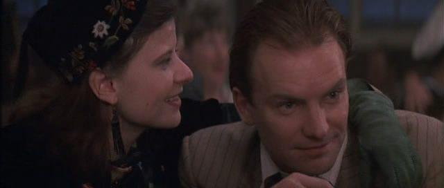 Кадр из фильма Беспокойное сердце / Plenty (1985)
