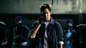 Кадры из фильма Покоритель / Kutty Srank: The Sailor of Hearts (2009)