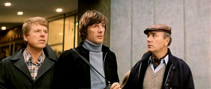 Кадр из фильма Самая обаятельная и привлекательная (1985)