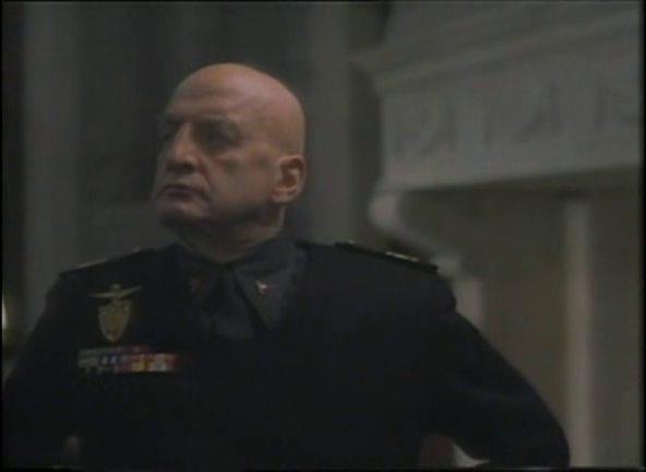 Кадр из фильма Муссолини: Нерассказанная история / Mussolini: The Untold Story (1985)
