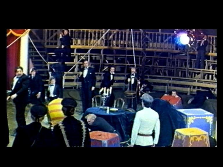 Кадр из фильма Циркачонок (1986)
