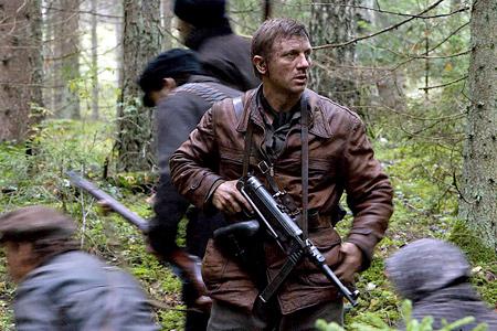 Кадр из фильма Вызов / Defiance (2008)
