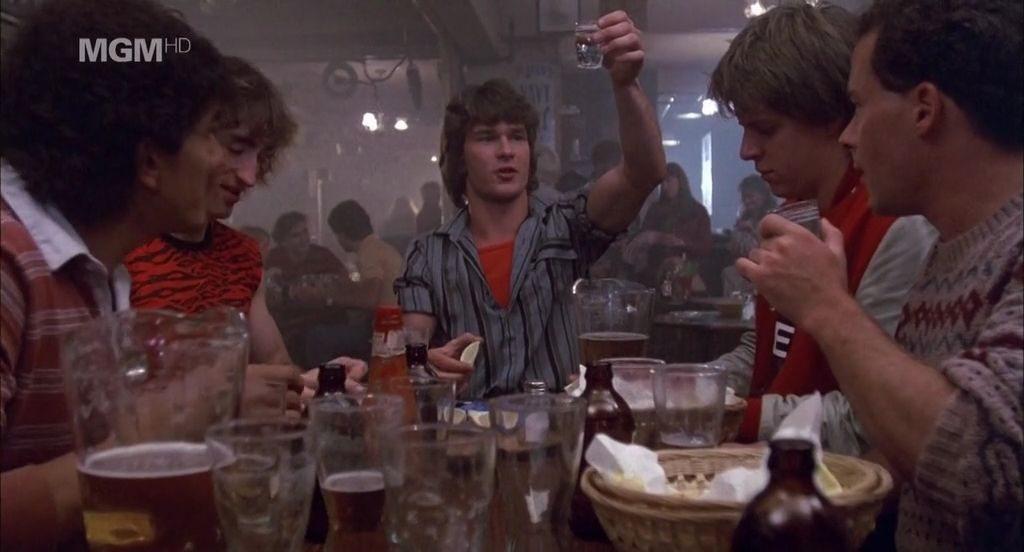 Кадр из фильма Молодая кровь / Youngblood (1986)