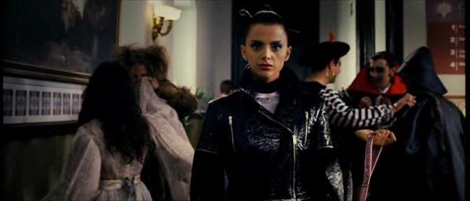 Кадр из фильма Сексуальная Киллерша / Sexykiller, morirás por ella (2008)