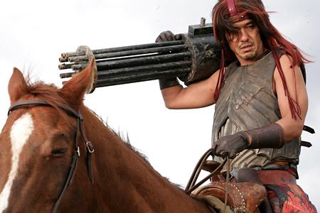 Кадр из фильма Сукияки Вестерн Джанго / Sukiyaki Western Django (2008)