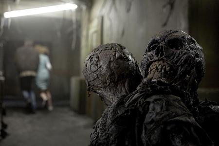 Кадр из фильма Темный этаж / Dark Floors (2008)