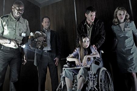 Кадр из фильма Темный этаж / Dark Floors (2008)