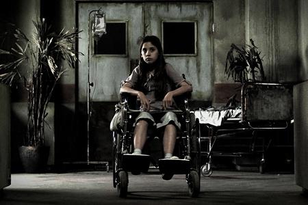Кадр из фильма Темный этаж / Dark Floors (2008)
