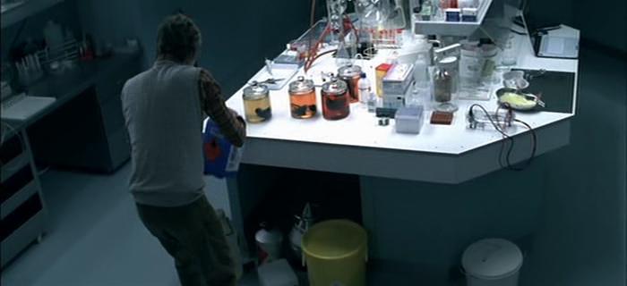 Кадр из фильма Зверь внутри / Virus Undead (2008)