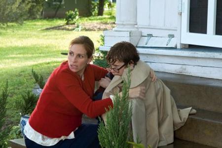 Кадр из фильма Светлячки в саду / Fireflies in the Garden (2008)