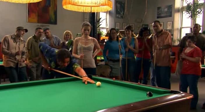 Кадр из фильма Кольцевые гонки / The circuit (2008)