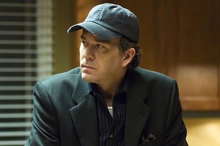 Кадр из фильма Стертая реальность / When a Man Falls in the Forest (2008)