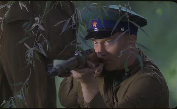 Кадр из фильма Ни шагу назад (2008)
