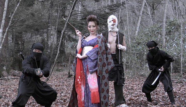 Кадр из фильма Тямбара Стриптиз / Oppai Chanbara (2008)