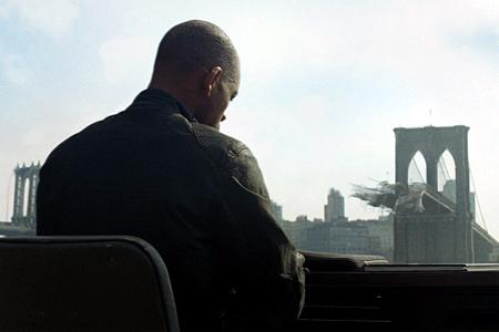 Кадр из фильма Я – легенда / I Am Legend (2008)