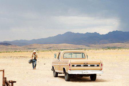 Кадр из фильма Старикам тут не место / No Country for Old Men (2008)
