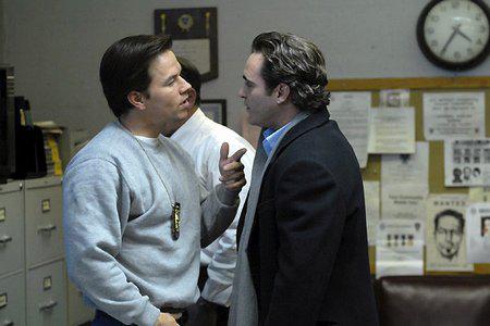 Кадр из фильма Хозяева ночи / We Own the Night (2008)