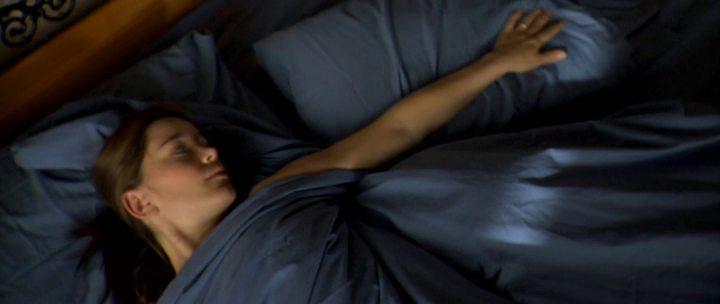 Кадр из фильма Похищенная призраками / The Uninvited (2008)