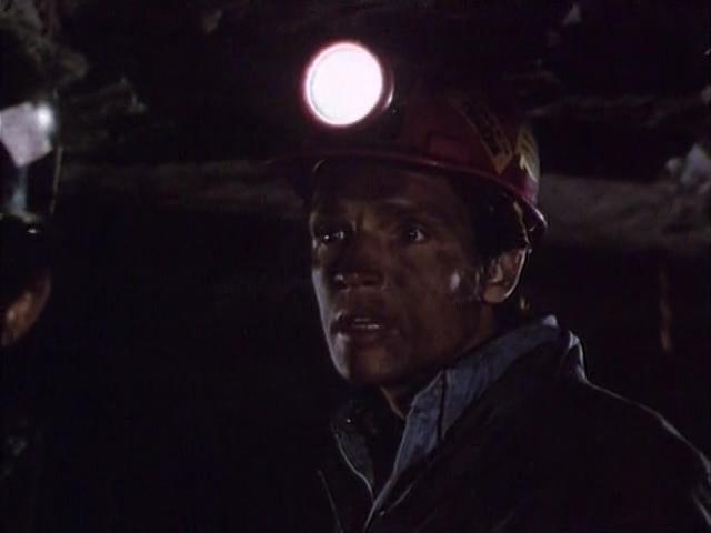Кадр из фильма Акт возмездия / Act of Vengeance (1986)