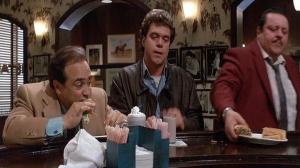Кадры из фильма Мошенники / Wise Guys (1986)