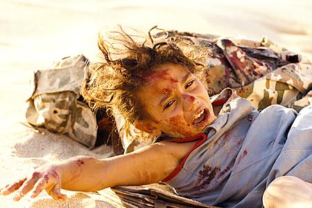 Кадр из фильма Чужие (2008)