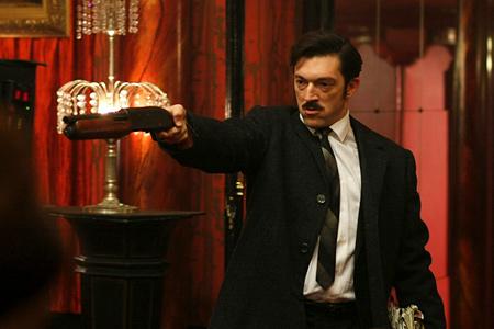 Кадр из фильма Враг государства №1 / Mesrine: L'instinct de mort (2008)
