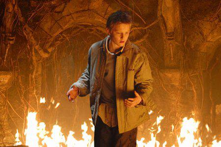 Кадр из фильма Восход тьмы / The Seeker: The Dark Is Rising (2007)