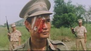 Кадры из фильма Герои не плачут / Ying xiong wu lei (1986)