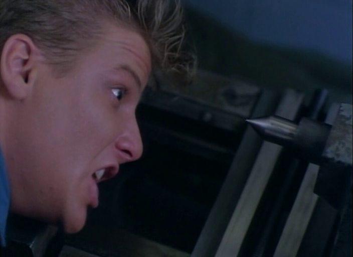 Кадр из фильма Конфеты или смерть / Trick or Treat (1986)