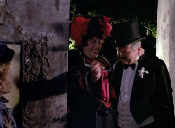 Кадр из фильма Убийства на улице Морг / The Murders in the Rue Morgue (1986)