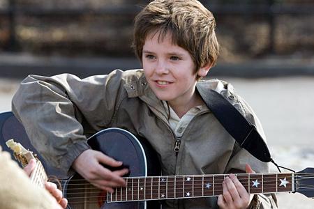 Кадр из фильма Август Раш / August Rush (2007)