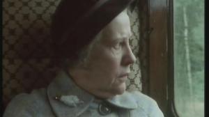 Кадры из фильма Мисс Марпл: Точно по расписанию / Miss Marple: 4.50 From Paddington (1987)