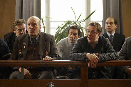 Кадр из фильма 12 (2007)