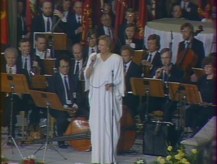 Кадр из фильма Почему убили Улофа Пальме? (1987)