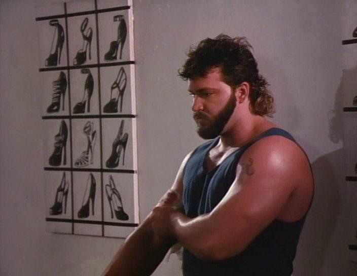 Кадр из фильма Беспорядки на 42-ой улице / Riot on 42-nd Street (1987)